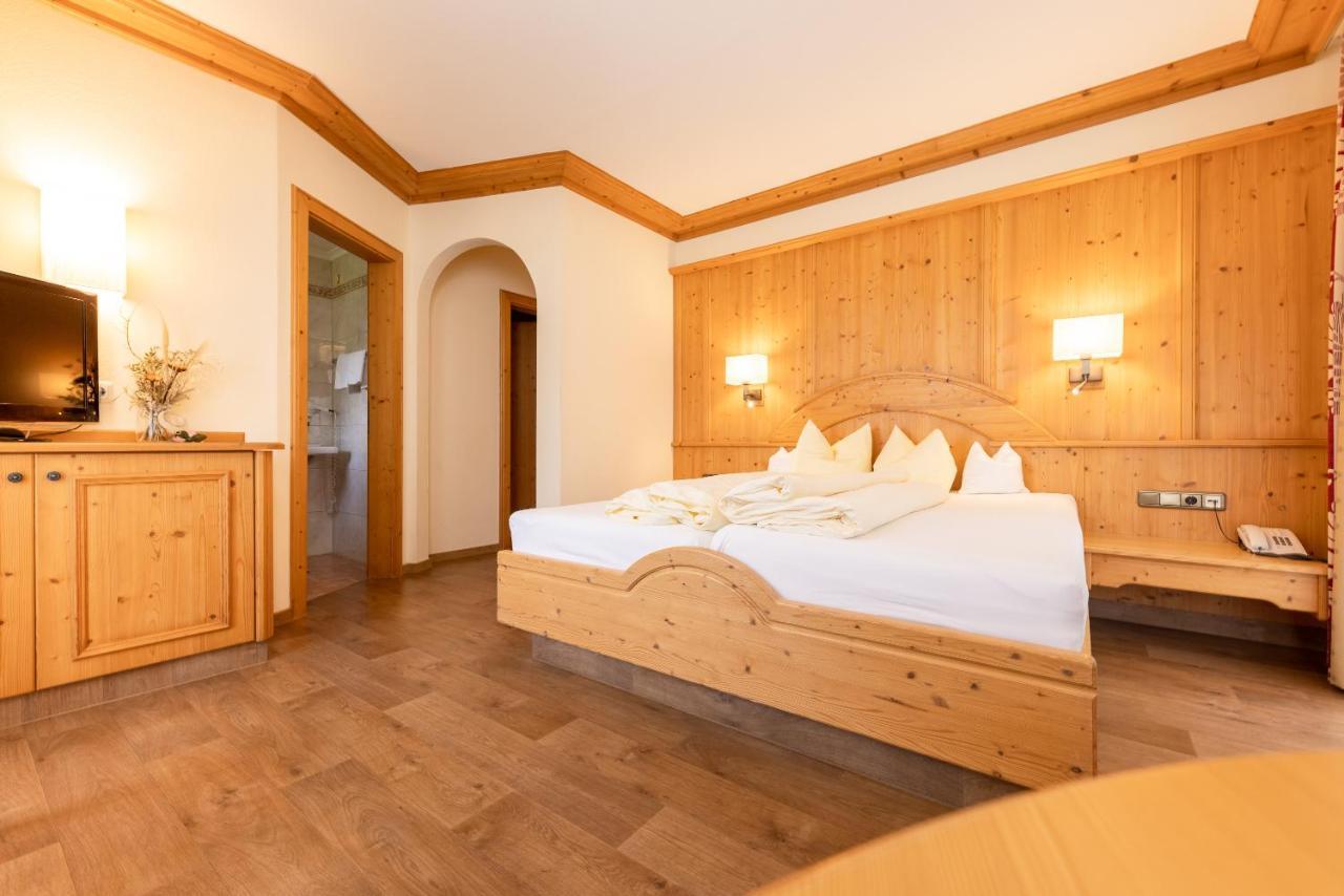 Aktiv & Vitalhotel Bergcristall Neustift im Stubaital Exterior photo