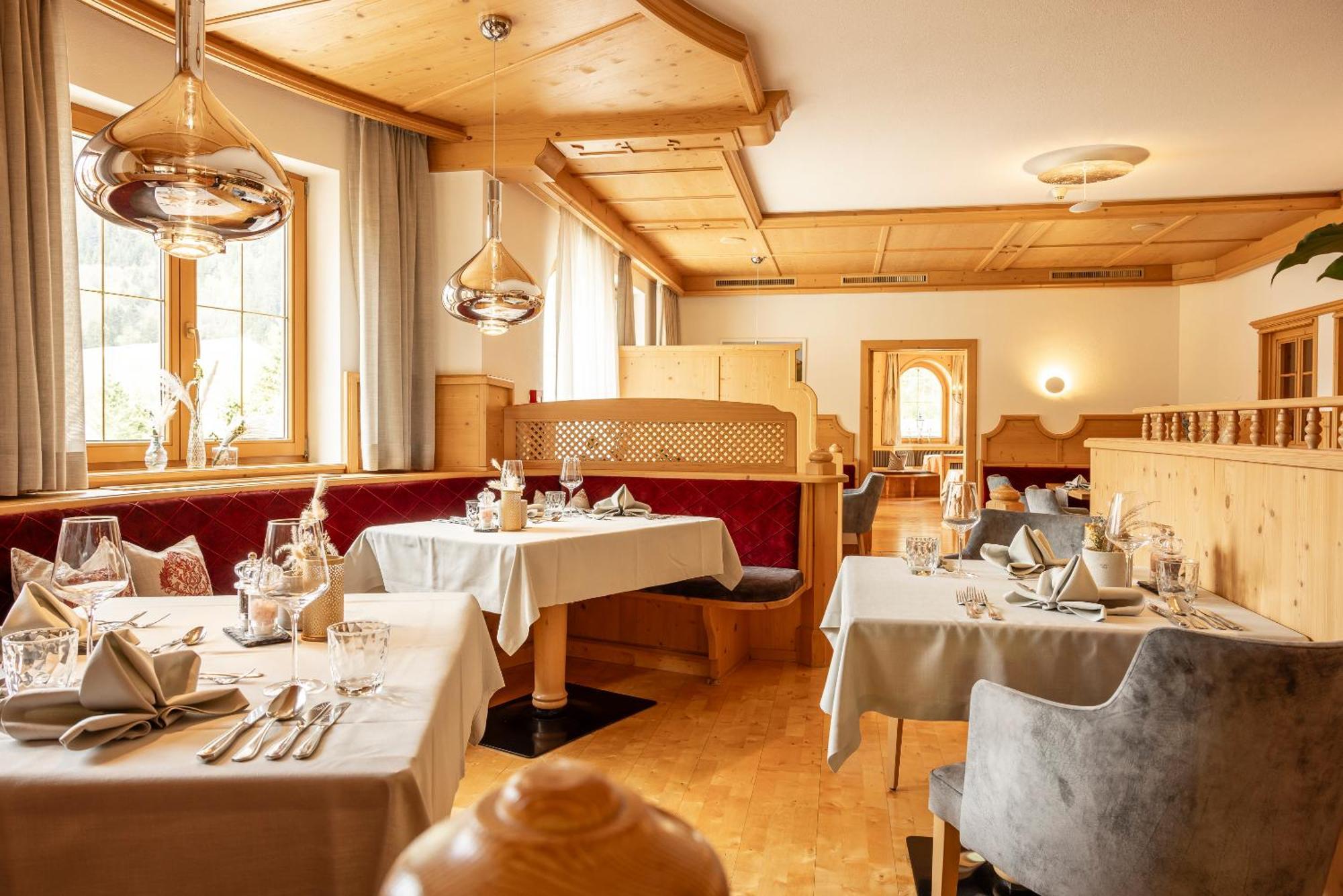 Aktiv & Vitalhotel Bergcristall Neustift im Stubaital Exterior photo