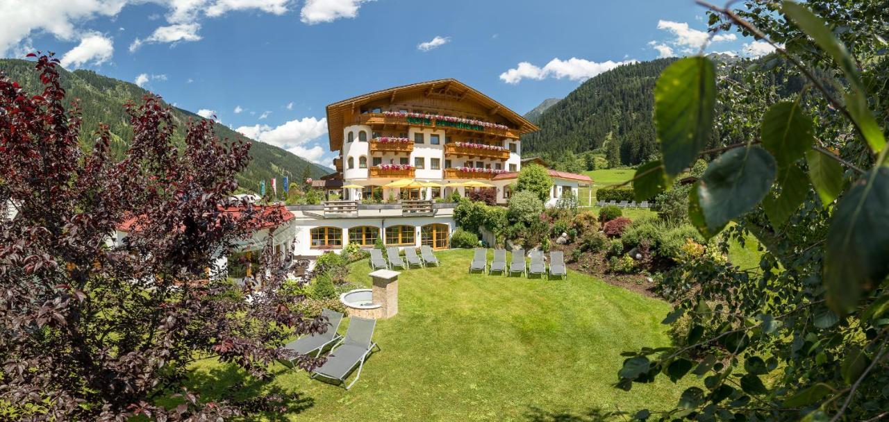 Aktiv & Vitalhotel Bergcristall Neustift im Stubaital Exterior photo